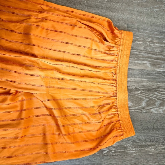 FillesApapa Orange Silk Set - Picture 5 of 6